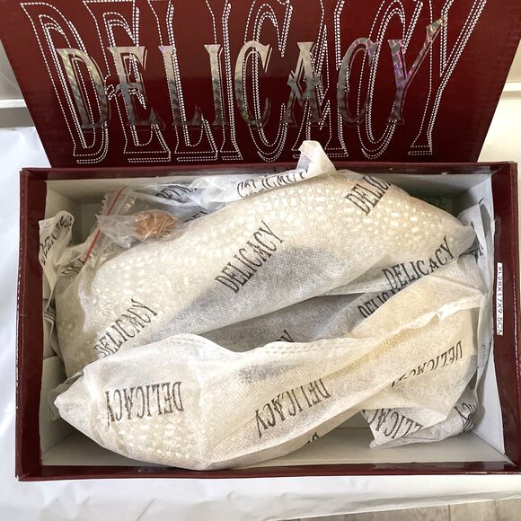 DELICACY Champagne Gold Rhinestone Heels Shoes Sz 9 NWBox Party Holiday Cocktail - Picture 9 of 9